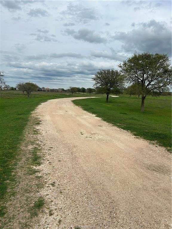 6 Acres of Land for Sale in Bryan, Texas