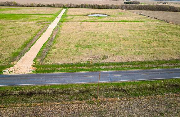 1.3 Acres of Residential Land for Sale in Blossom, Texas