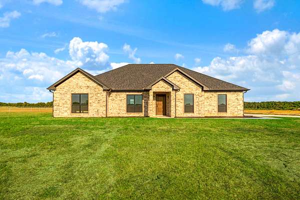 1.36 Acres of Residential Land for Sale in Blossom, Texas