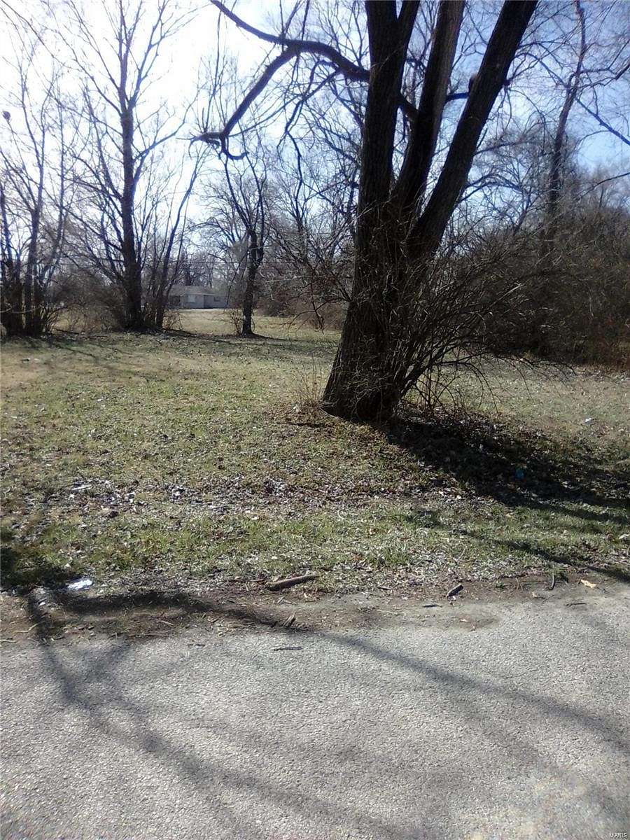 0.21 Acres of Residential Land for Sale in Cahokia, Illinois