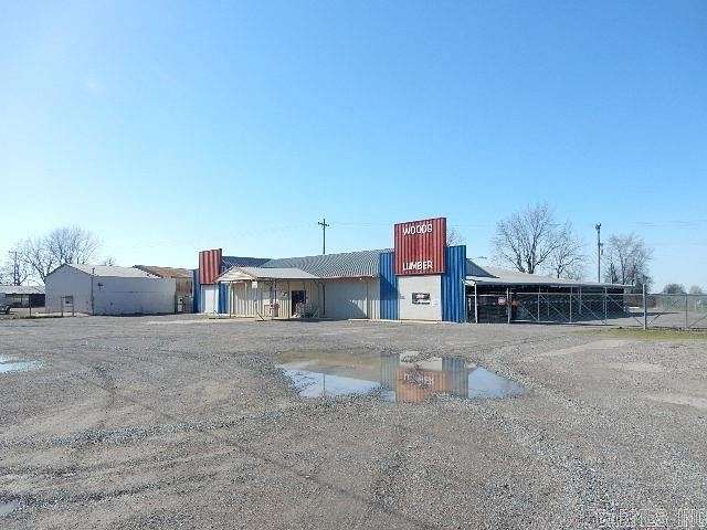 2.3 Acres of Improved Commercial Land for Sale in Steele, Missouri