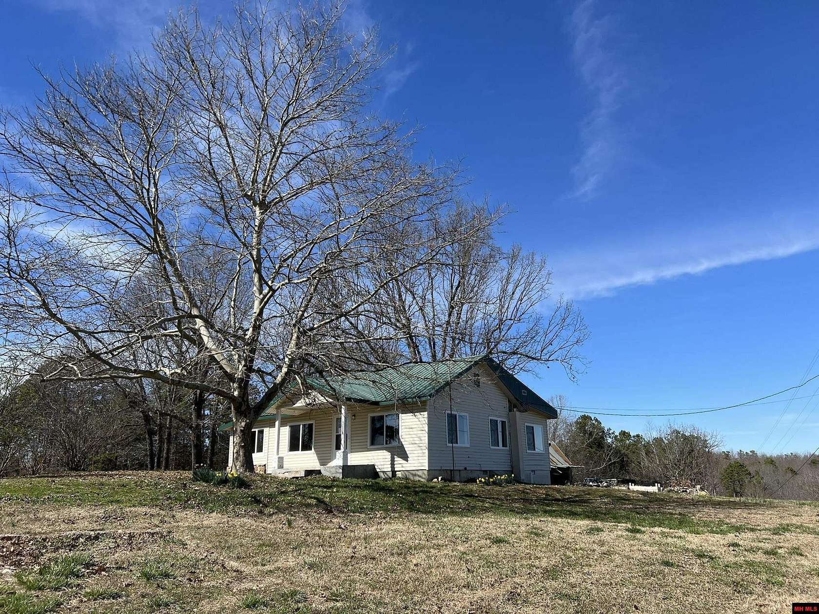 8.2 Acres of Residential Land with Home for Sale in Yellville, Arkansas