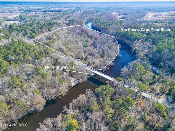 18 Acres of Recreational Land for Sale in Burgaw, North Carolina