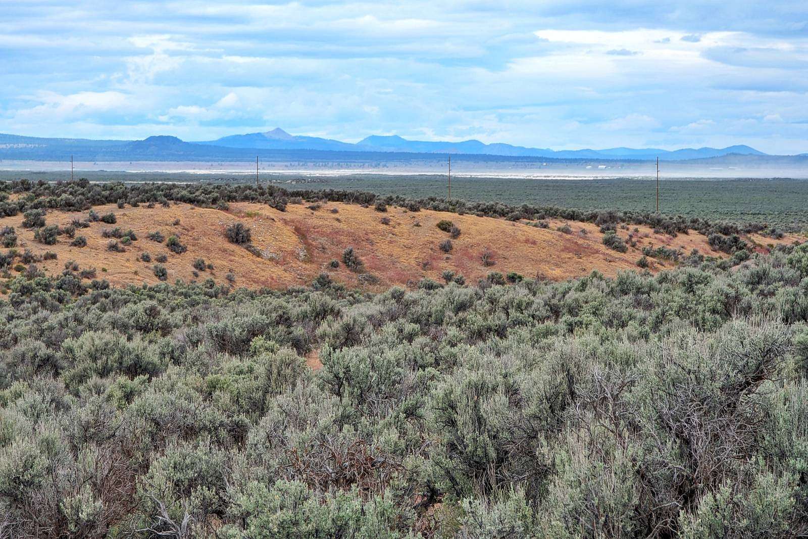 20 Acres of Land for Sale in Christmas Valley, Oregon