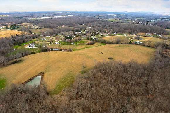 27 Acres of Agricultural Land for Sale in Baxter, Tennessee