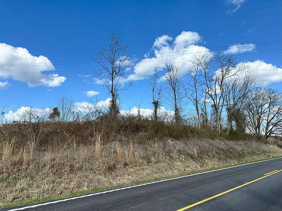 1 Acre of Land for Sale in Pine Ridge, Kentucky