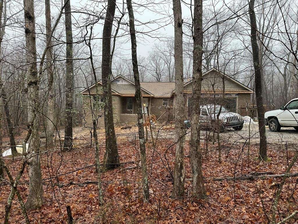 4 Acres of Residential Land with Home for Sale in Monterey, Tennessee