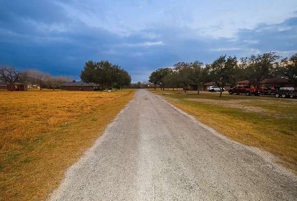 0.34 Acres of Residential Land for Sale in Pettus, Texas