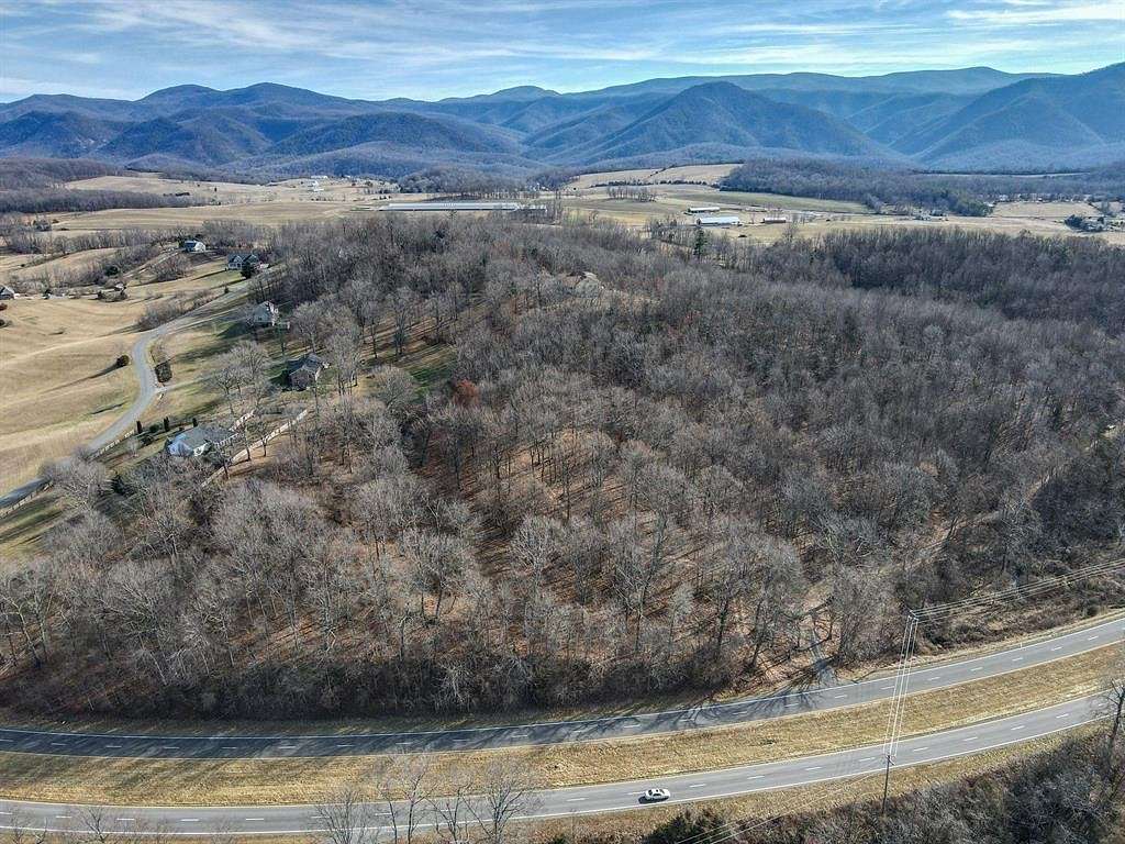 4 Acres of Agricultural Land for Sale in Fairfield, Virginia