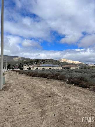 1.5 Acres of Commercial Land for Sale in Tehachapi, California