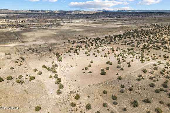 24.3 Acres of Land for Sale in Paulden, Arizona