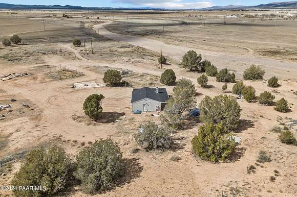 13.9 Acres of Land with Home for Sale in Paulden, Arizona