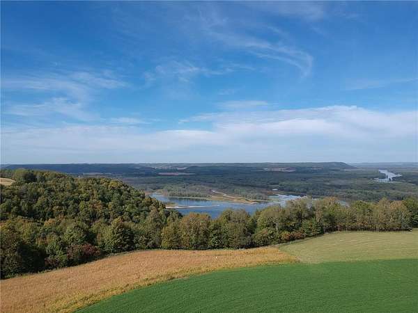 2.67 Acres of Residential Land for Sale in Wabasha, Minnesota