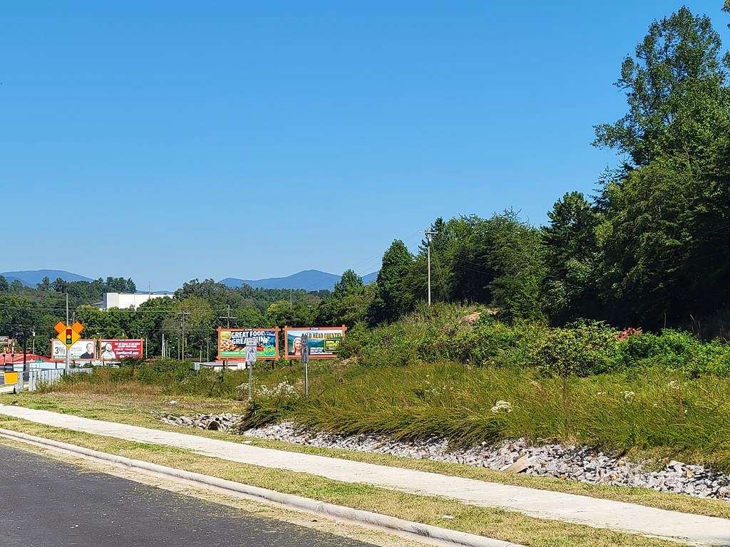 32.8 Acres of Commercial Land for Sale in Franklin, North Carolina