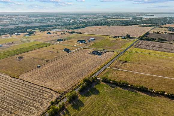 3 Acres of Residential Land for Sale in Cleburne, Texas