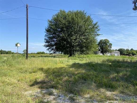 3 Acres of Residential Land for Sale in Paris, Texas