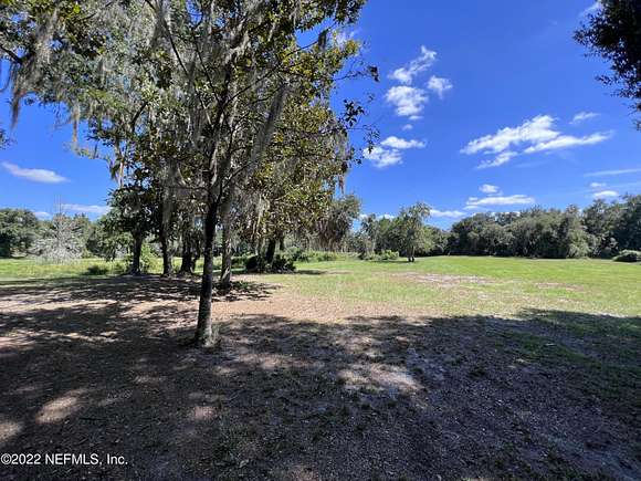 103.9 Acres of Land for Sale in Melrose, Florida