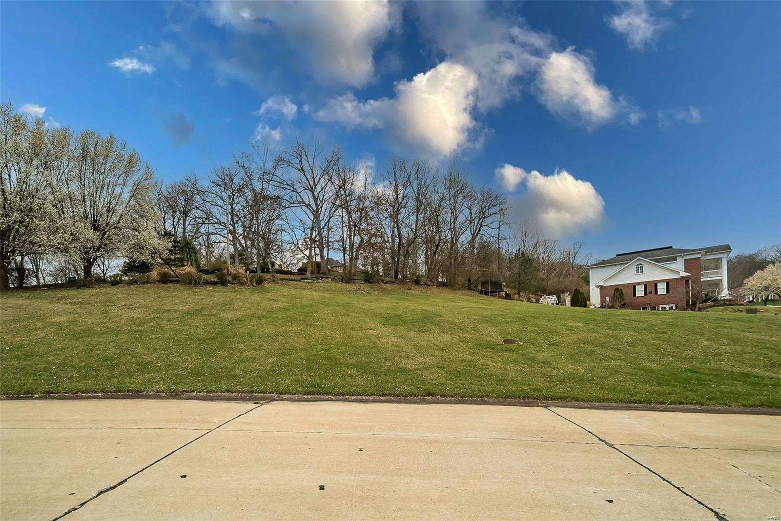 0.7 Acres of Residential Land for Sale in Fenton, Missouri