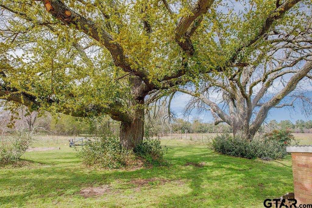 16.9 Acres of Land with Home for Sale in Lindale, Texas
