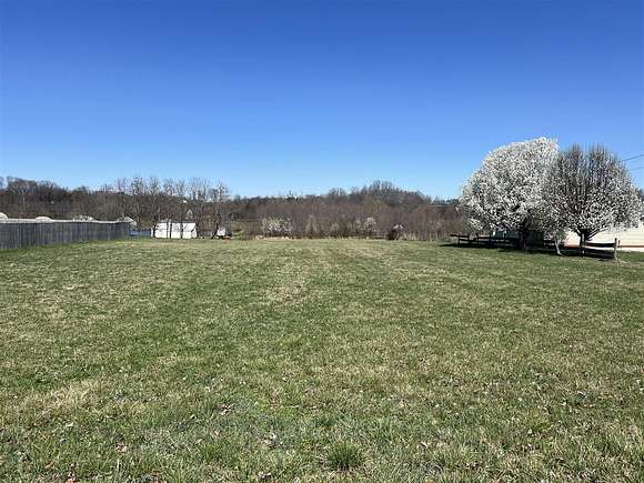 5.9 Acres of Residential Land for Sale in Smiths Grove, Kentucky