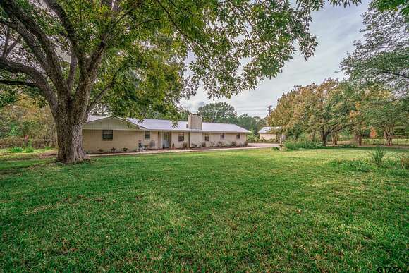 5 Acres of Land with Home for Sale in Jacksonville, Texas