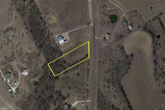 2 Acres of Residential Land for Sale in Grandview, Texas