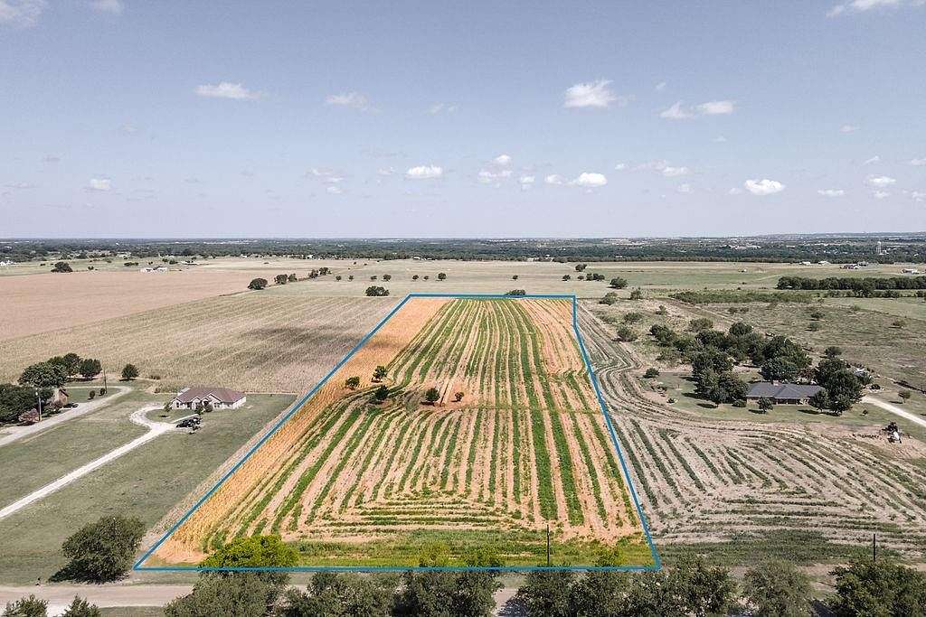 12 Acres of Land for Sale in Maypearl, Texas