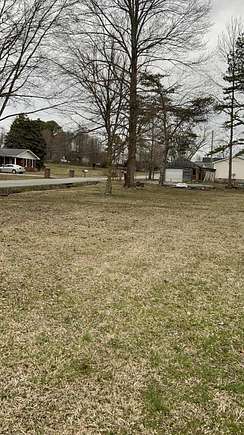 2.7 Acres of Residential Land with Home for Sale in London, Kentucky