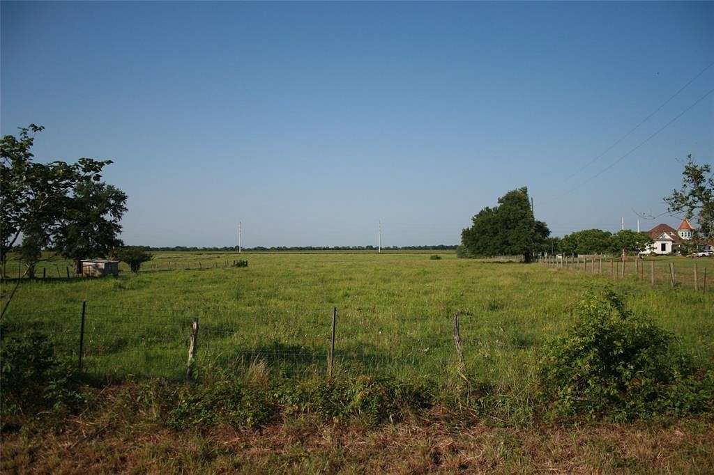 1 Acre of Land for Sale in Wallis, Texas