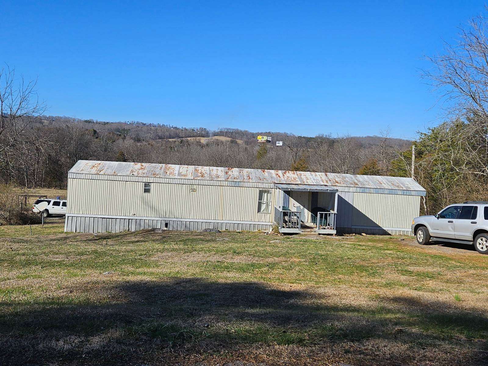 11.2 Acres of Land for Sale in Kodak, Tennessee