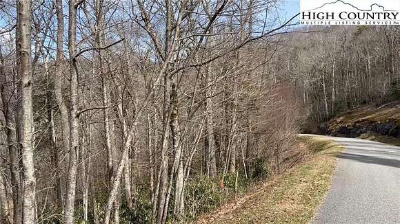 1.2 Acres of Residential Land for Sale in Blowing Rock, North Carolina