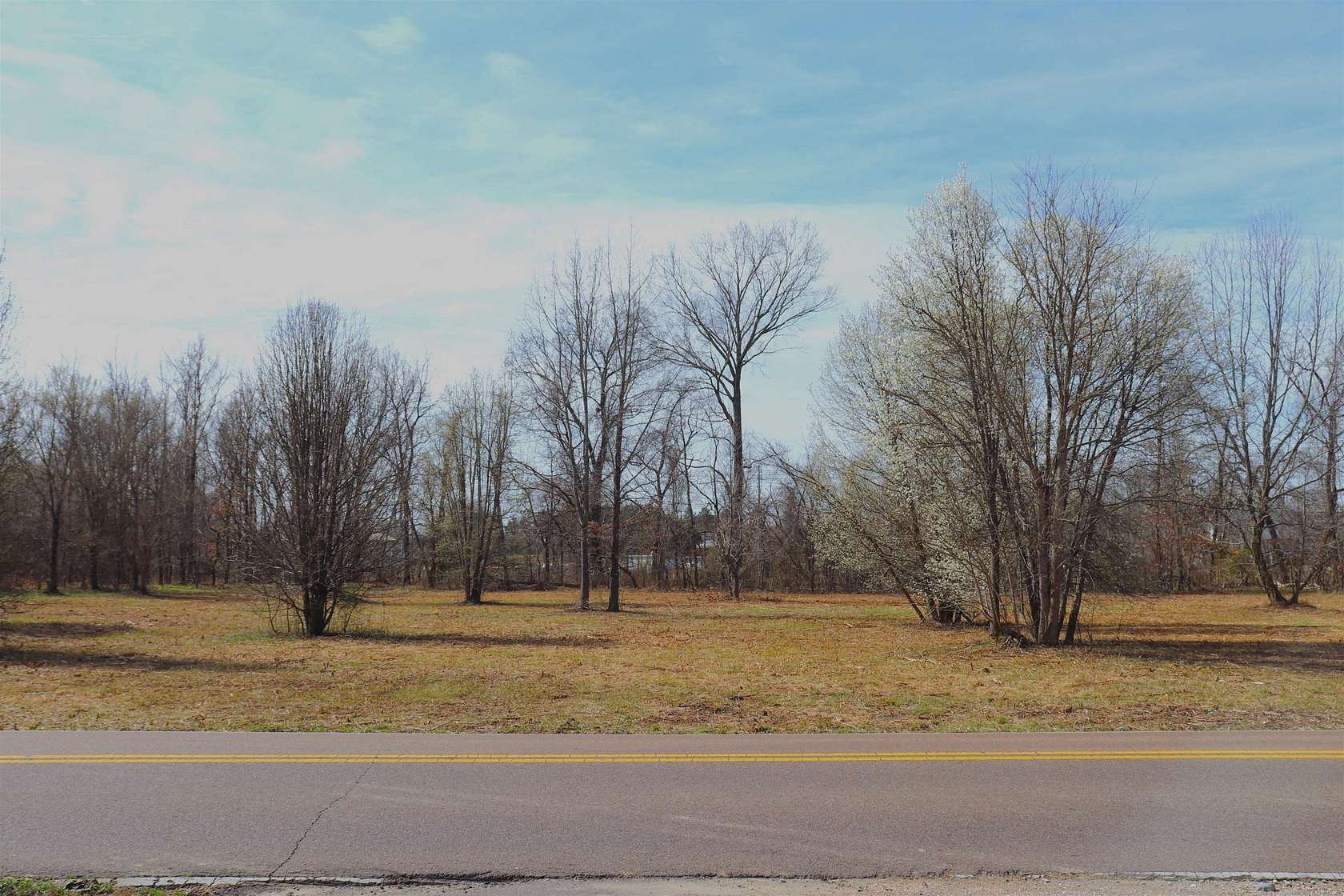 5 Acres of Mixed-Use Land for Sale in Jackson, Tennessee