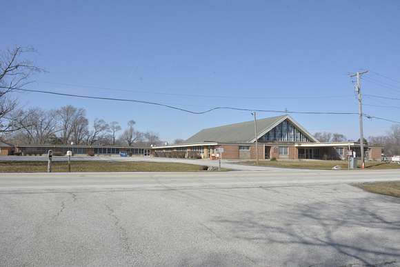 15.8 Acres of Improved Commercial Land for Sale in Sauk Village, Illinois