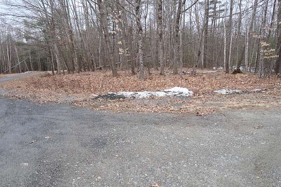 0.89 Acres of Residential Land for Sale in Readfield, Maine