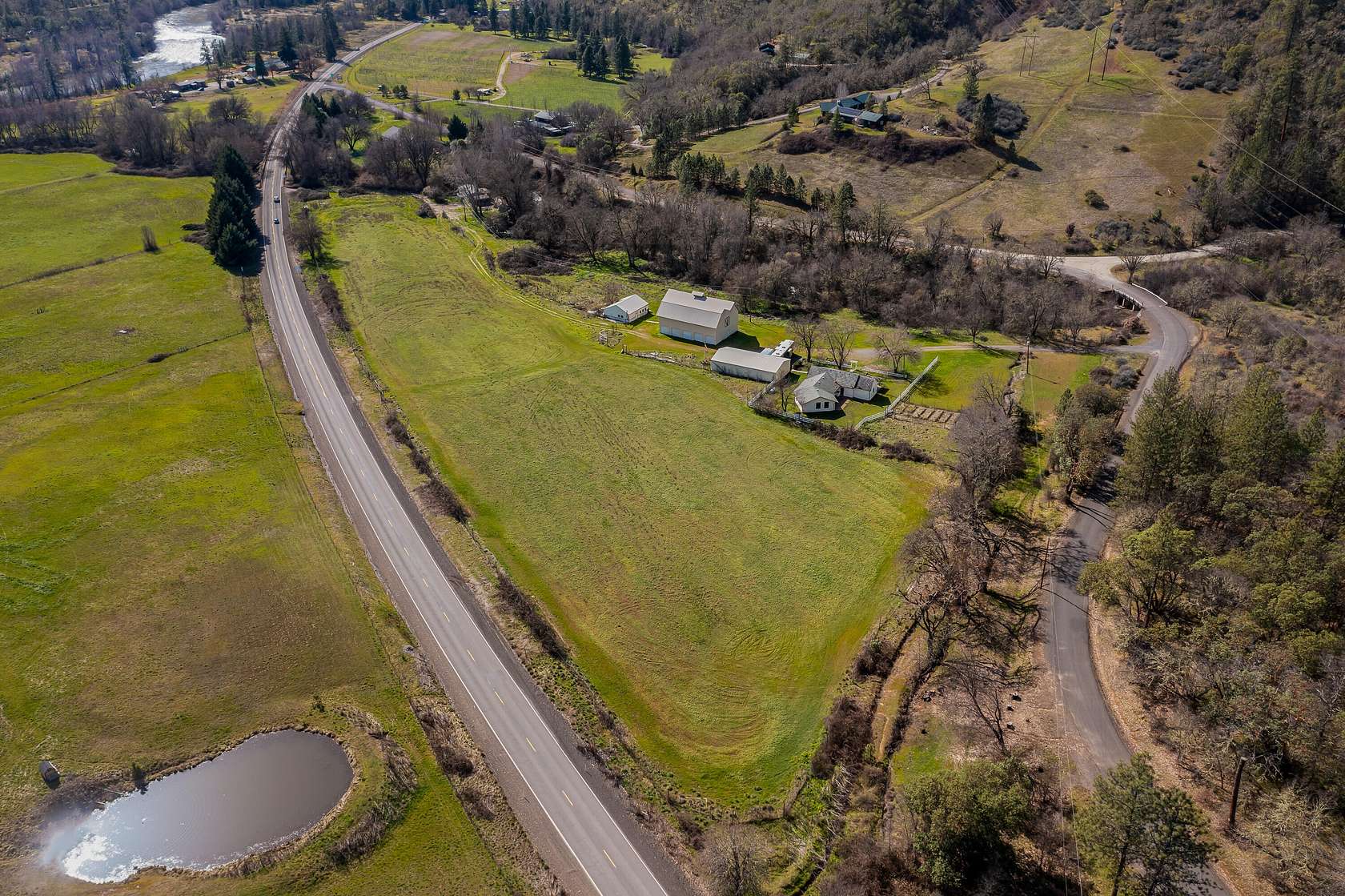 12.6 Acres of Land with Home for Sale in Gold Hill, Oregon