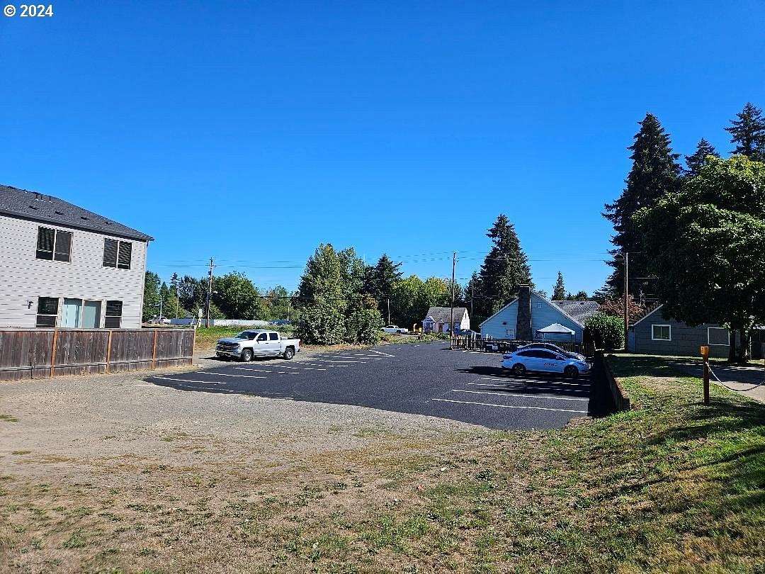 2.26 Acres of Improved Commercial Land for Sale in Vancouver, Washington