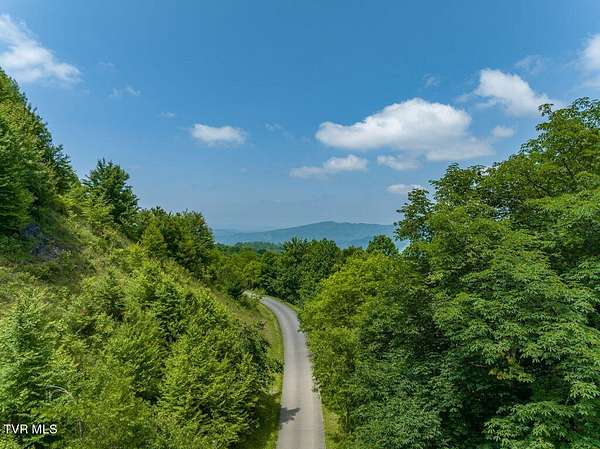 5.17 Acres of Recreational Land for Sale in Trade, Tennessee