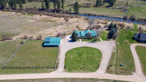 4.6 Acres of Residential Land with Home for Sale in Garden Valley, Idaho