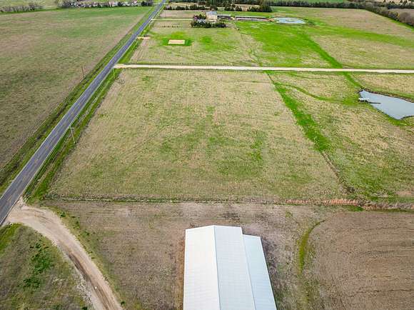 2.1 Acres of Land for Sale in Blossom, Texas