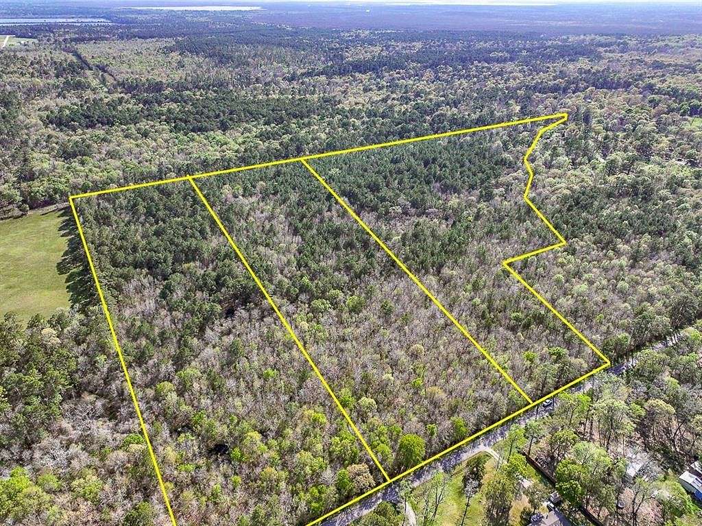 10 Acres of Residential Land for Sale in Liberty, Texas
