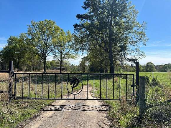 9 Acres of Residential Land for Sale in De Berry, Texas