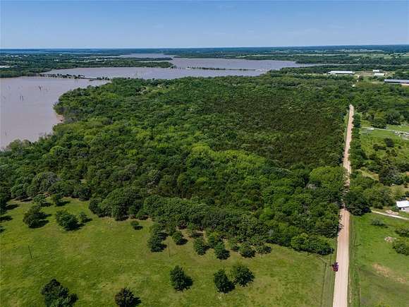 42 Acres of Land for Sale in Collinsville, Texas