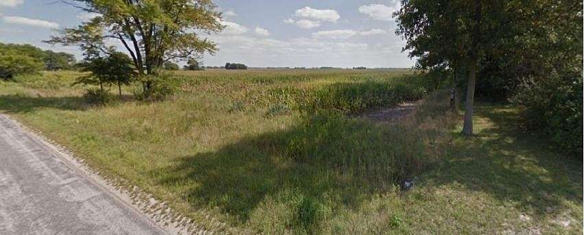 70.4 Acres of Land for Sale in Morocco, Indiana