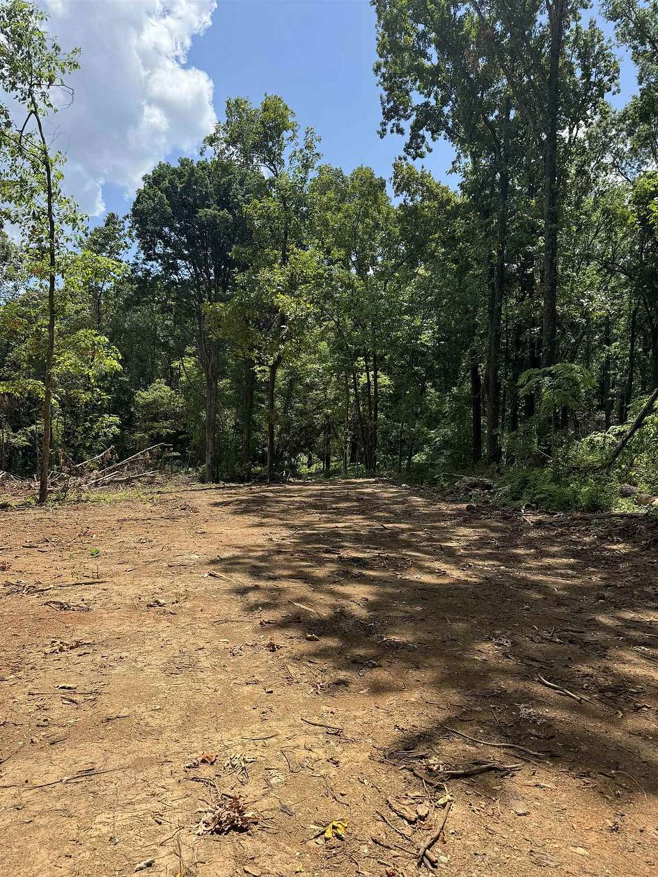 4.3 Acres of Residential Land for Sale in Tuscumbia, Alabama