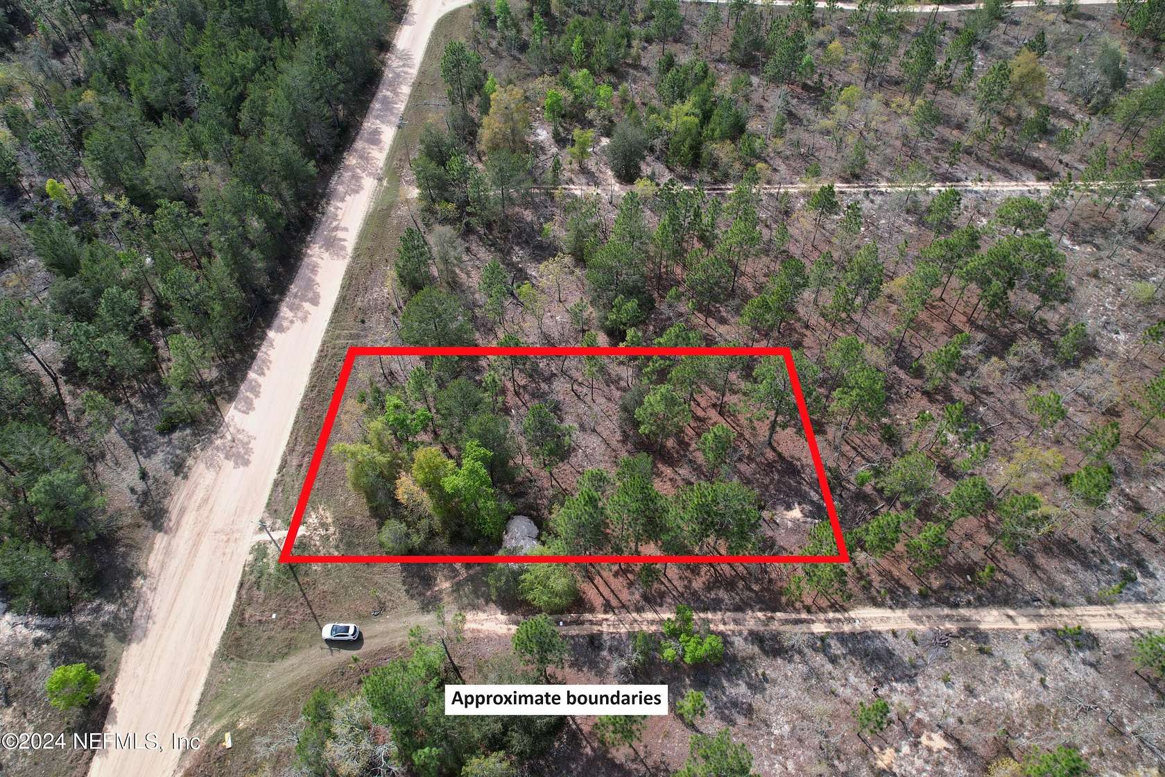 0.58 Acres of Land for Sale in Hawthorne, Florida