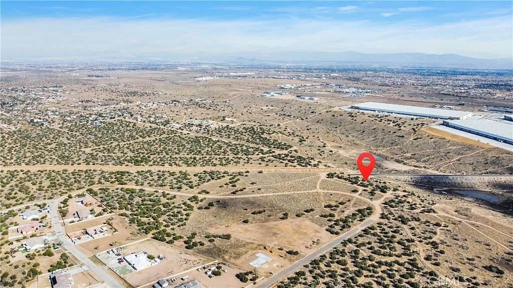 5 Acres of Land for Sale in Oak Hills, California