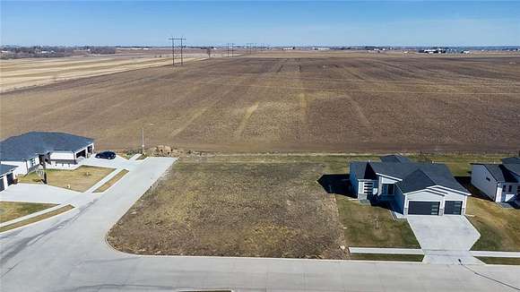 0.37 Acres of Residential Land for Sale in Urbandale, Iowa