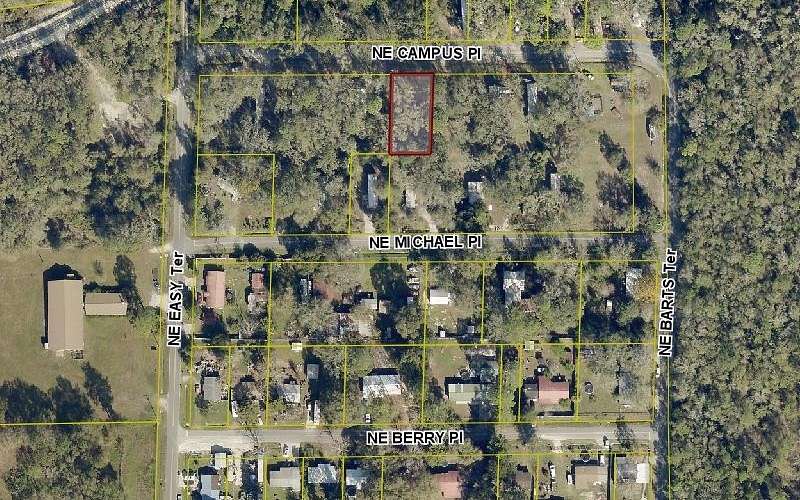 0.19 Acres of Commercial Land for Sale in Lake City, Florida