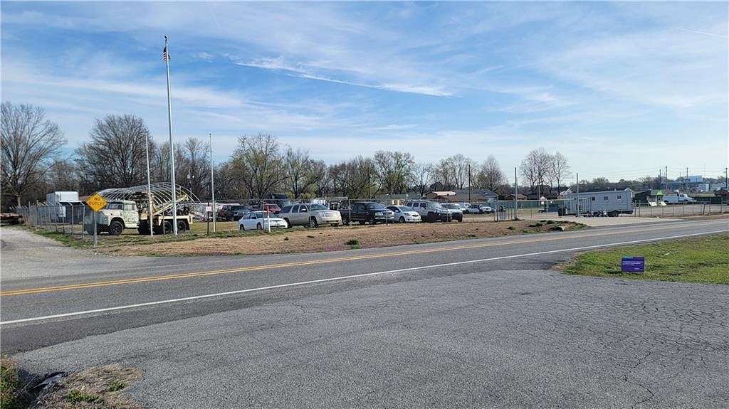 2 Acres of Commercial Land for Sale in Pea Ridge, Arkansas