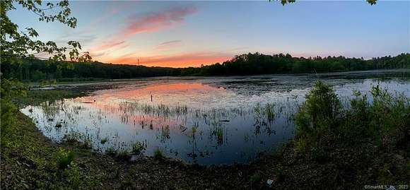 103 Acres of Recreational Land for Sale in Killingly Town, Connecticut